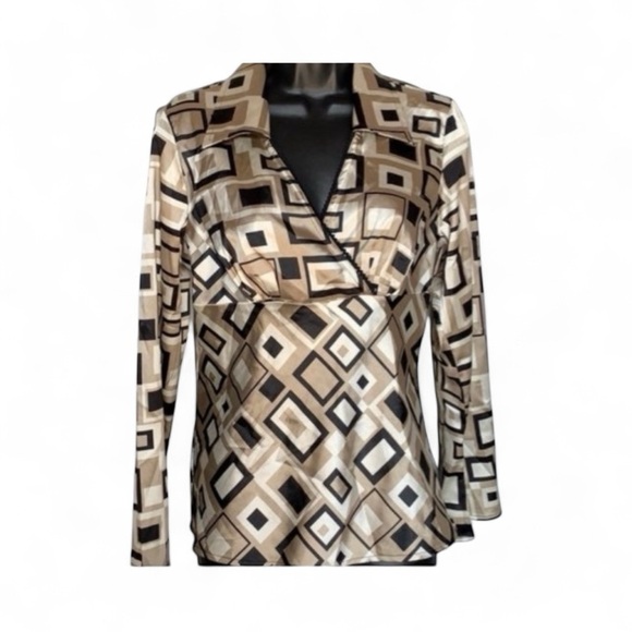 Cato Women's Black and Tan Geometric Blouse - Picture 2 of 9